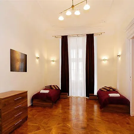 Szczepanska 3 Apartmenthouse Hotel *